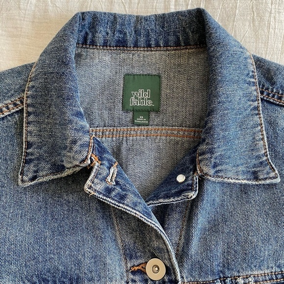 Wild Fable Oversized Denim Shirt Jean Jacket 100% cotton Sz XS Casual Work Fall - Picture 3 of 8